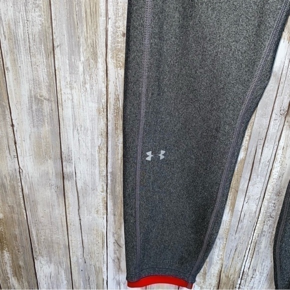 Under Armor Grey Crop Leg Pants - Picture 3 of 5